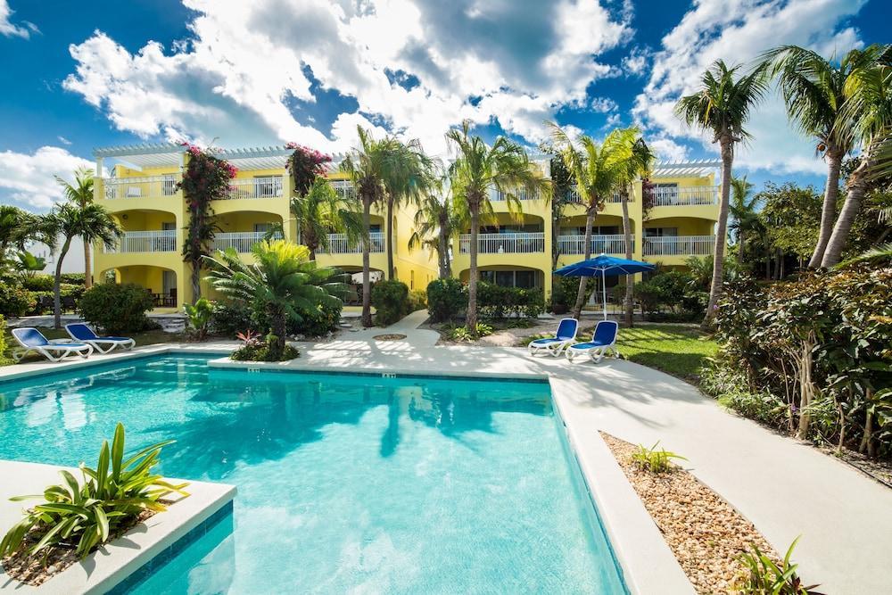 Trade Winds Condotel Grace Bay Exterior foto